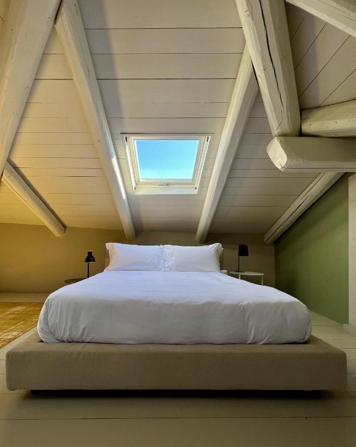 Luxury Langhe Loft Apartment La Morra Bagian luar foto