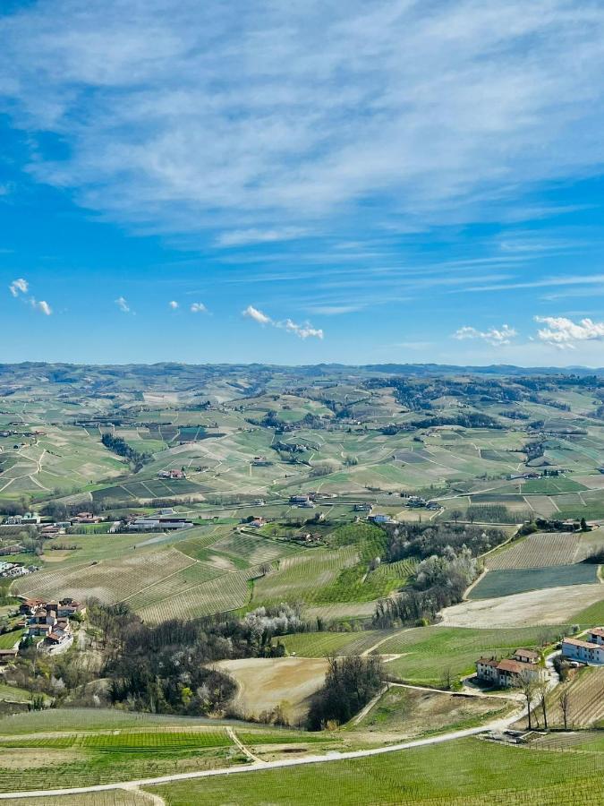 Luxury Langhe Loft Apartment La Morra Bagian luar foto